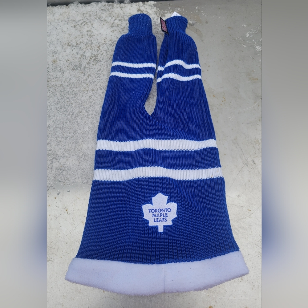 Toronto Maple Leafs Hockey Jockey funky cap / hat / toque.